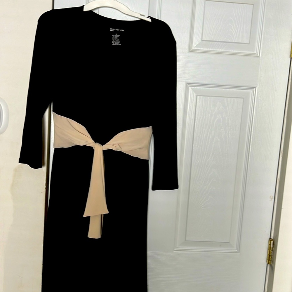 Jones NY black and white dress